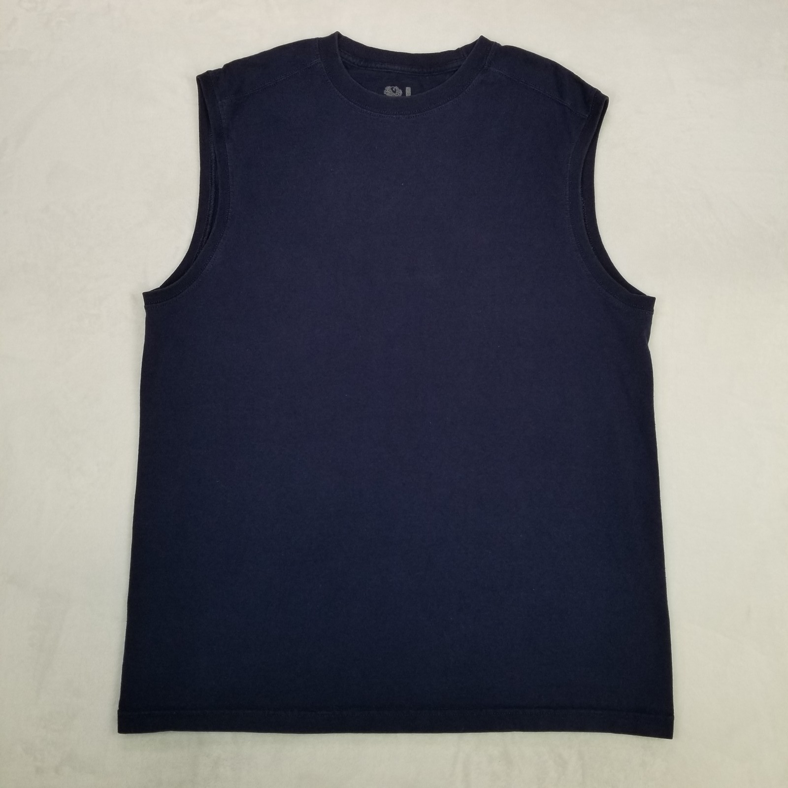 Fruit of the Loom Men’s Medium Navy Blue Sleeveless Crewneck Tank Top Basic Fit