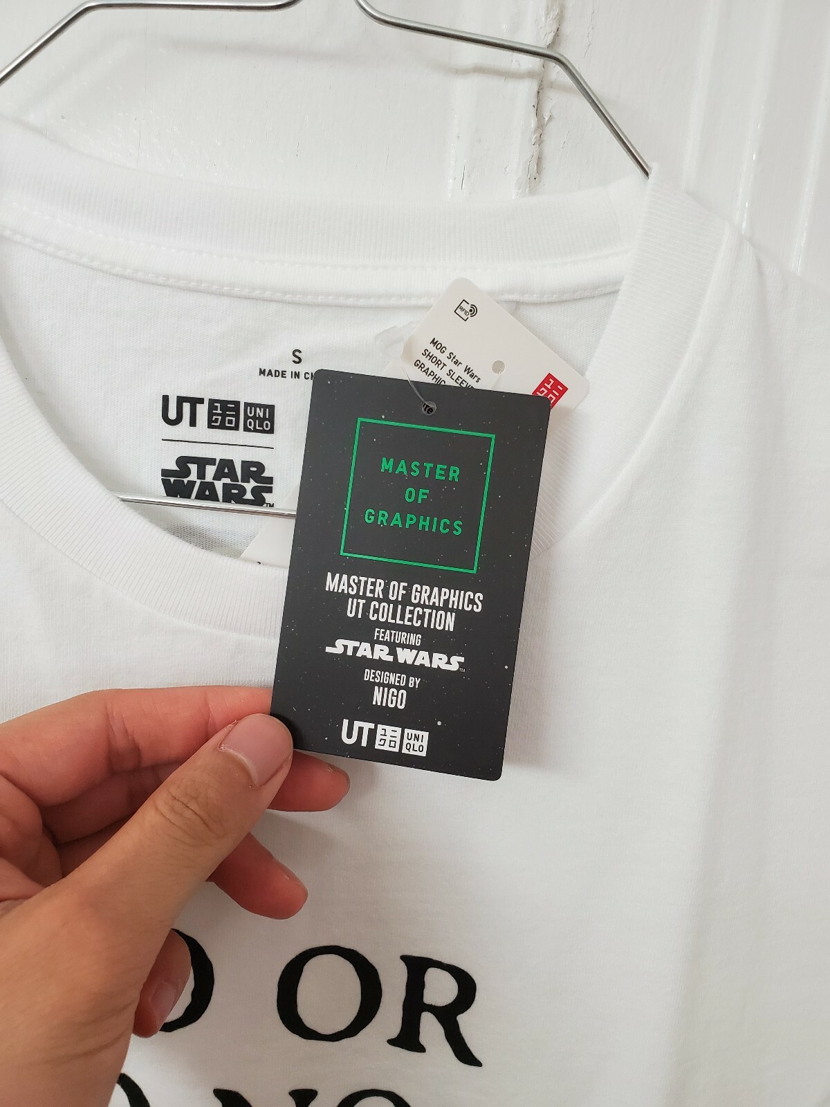 (US SELLER) Uniqlo x Star Wars 2019 T-Shirt Master of Graphics UT NIGO White